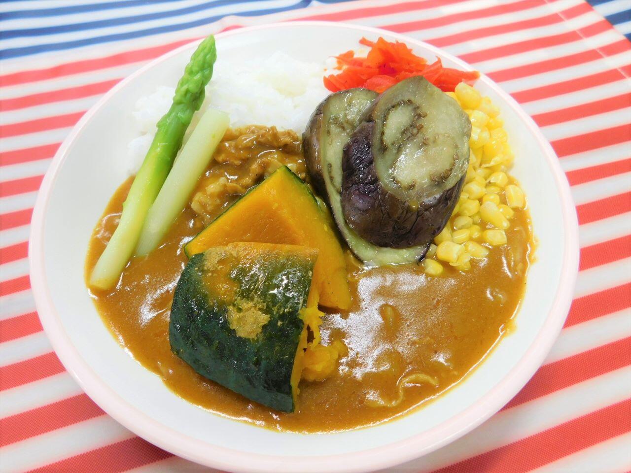 季節のメニュー（夏野菜カレー）